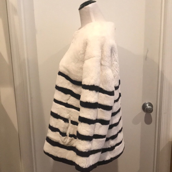 Rabbit Striped Pullover - Picture 3 of 6